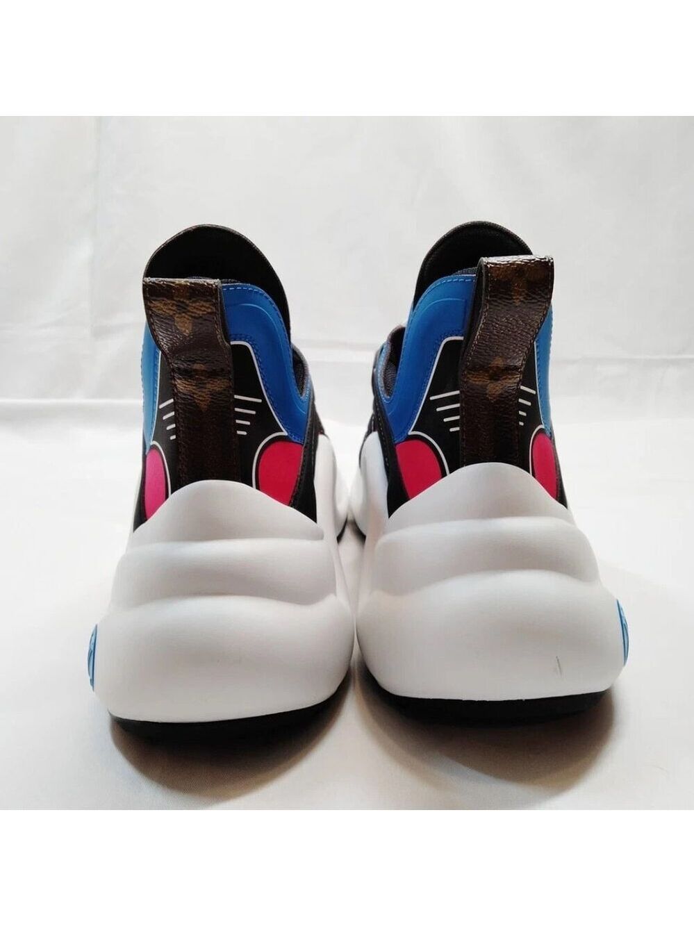 Louis Vuitton Sneakers Women Hot Pink Nylon mon-308-071425 - Picture 3 of 9